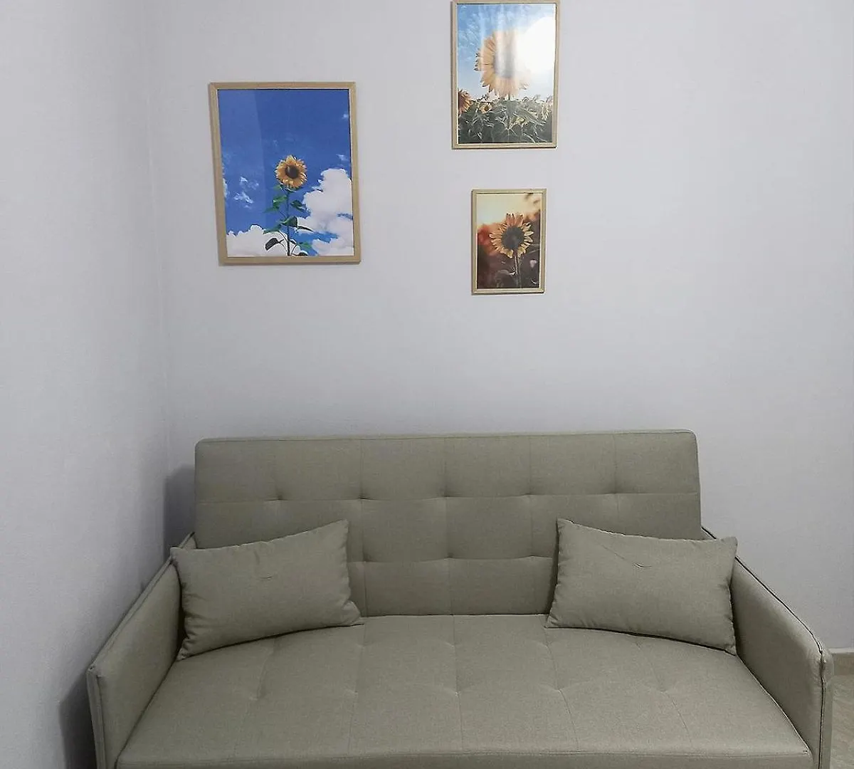 Sunflower Apartment Durrës 알바니아
